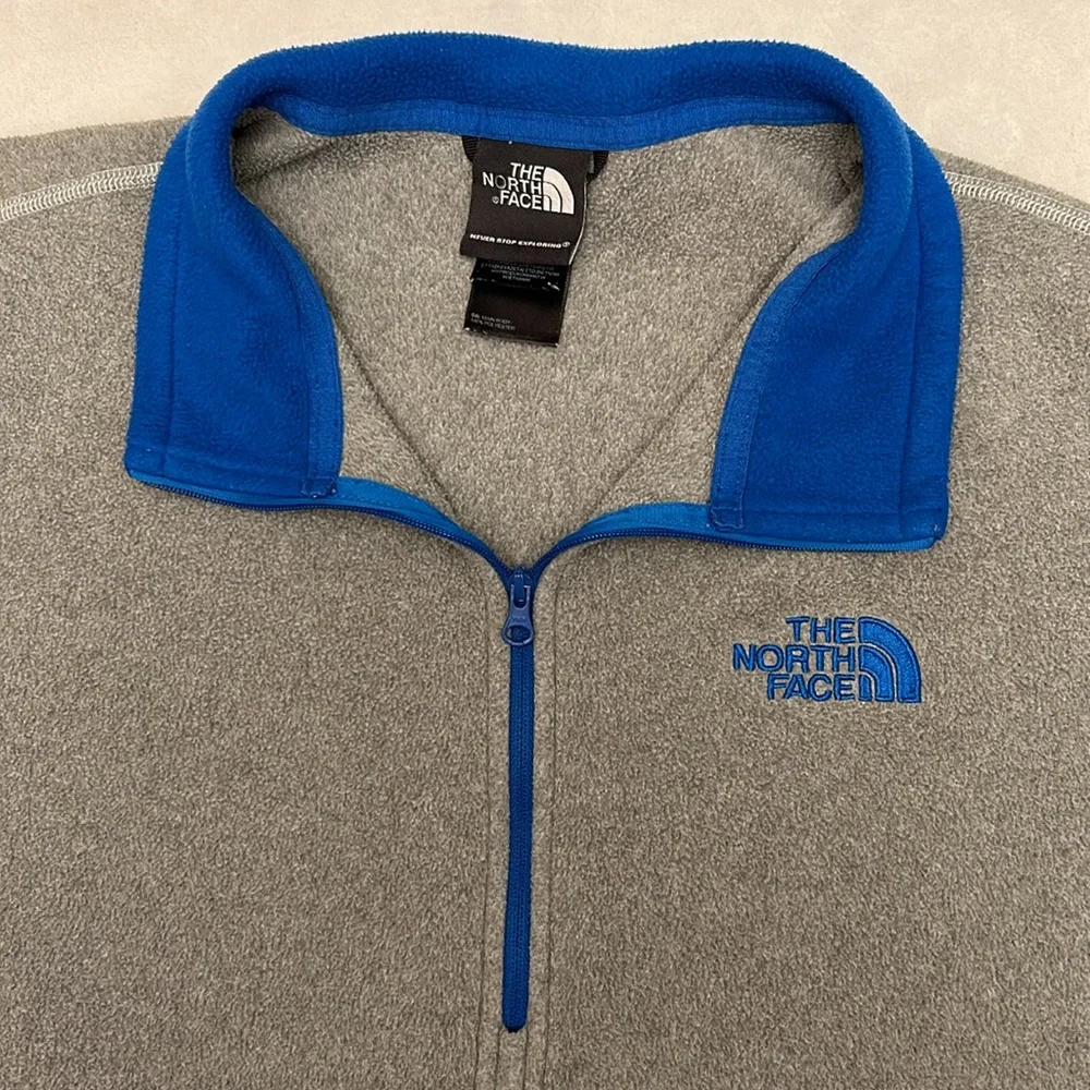 The North Face Quarter Zip Size L